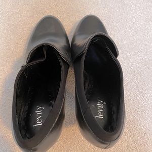 Levity Shoes